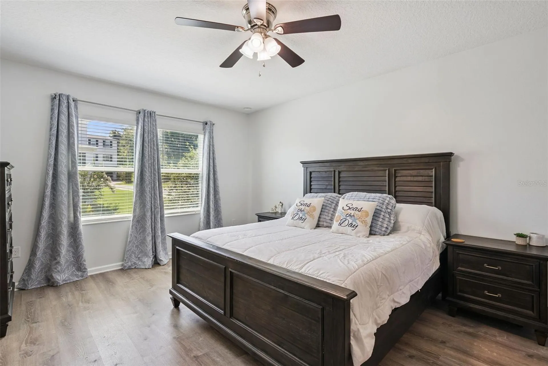 1235 Dora Parc Lane Mount Dora FL 32757