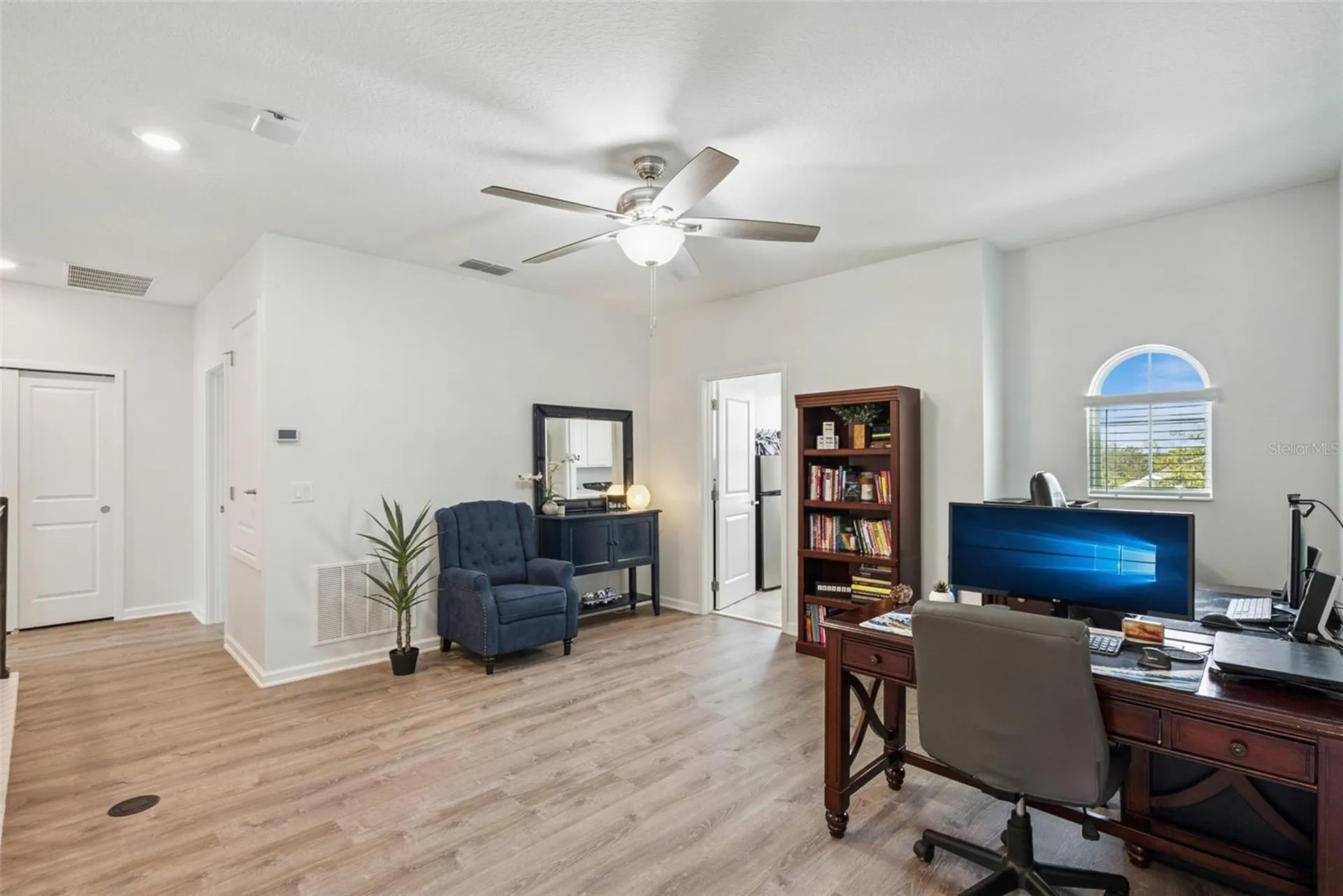 1235 Dora Parc Lane Mount Dora FL 32757