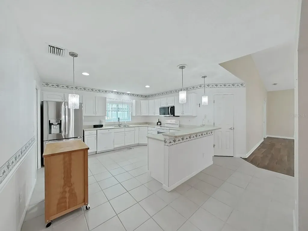6122 Gentle Ben Circle Wesley Chapel FL 33544