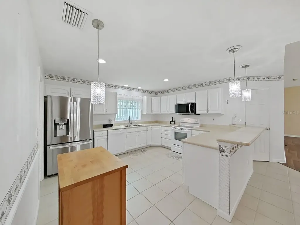 6122 Gentle Ben Circle Wesley Chapel FL 33544