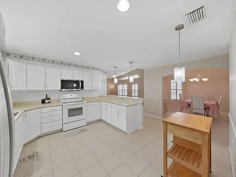6122 Gentle Ben Circle Wesley Chapel FL 33544