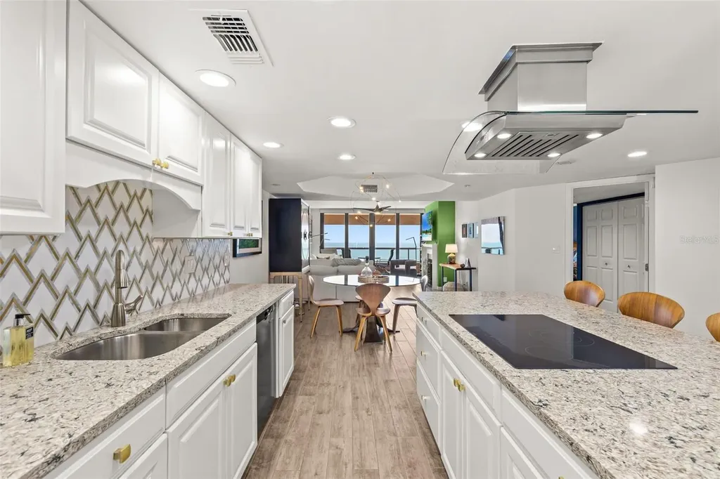 1340 Gulf Clearwater FL 33767