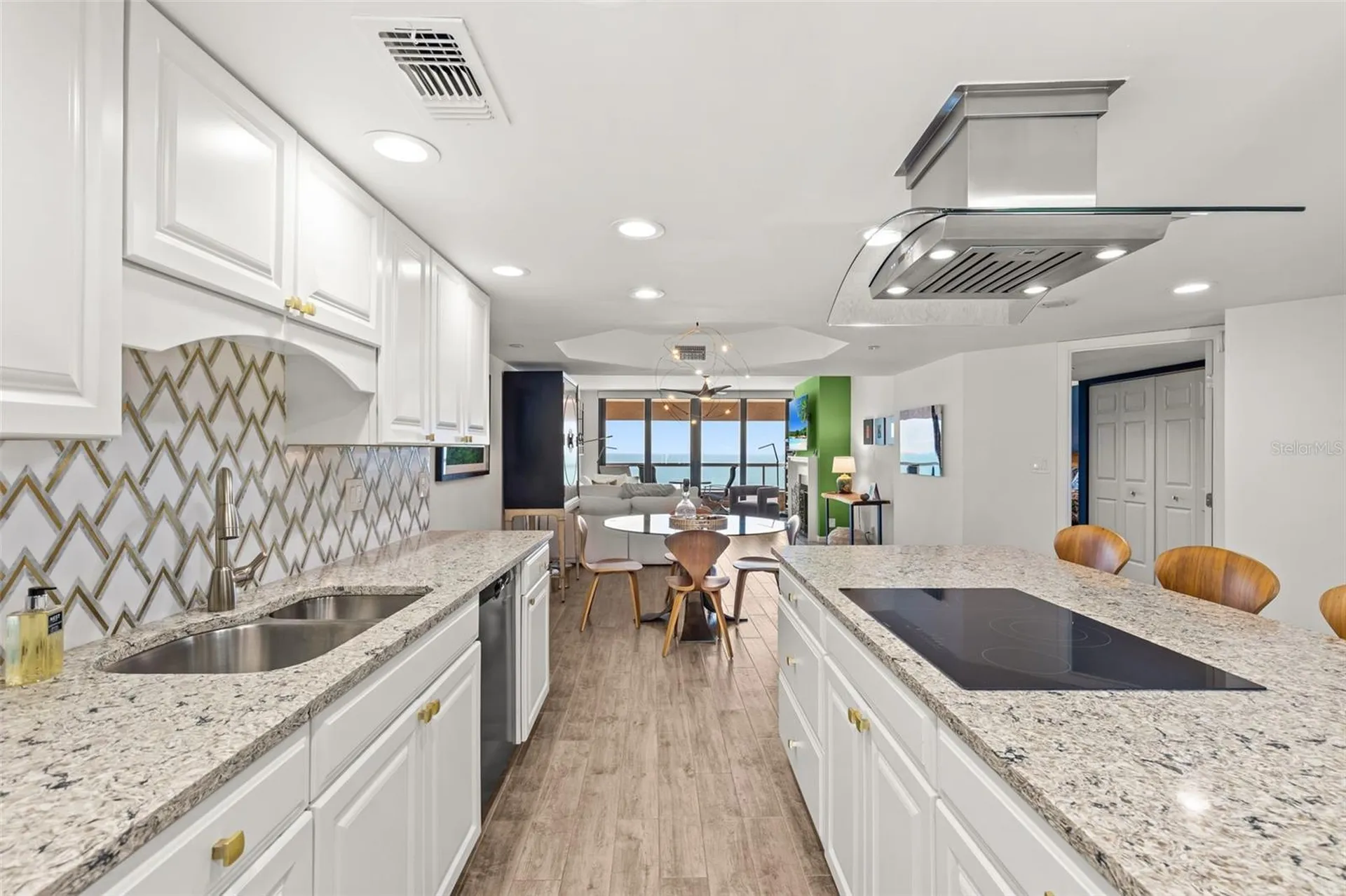 1340 Gulf Clearwater FL 33767