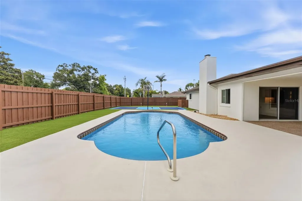 10711 Frances Lane Largo FL 33774