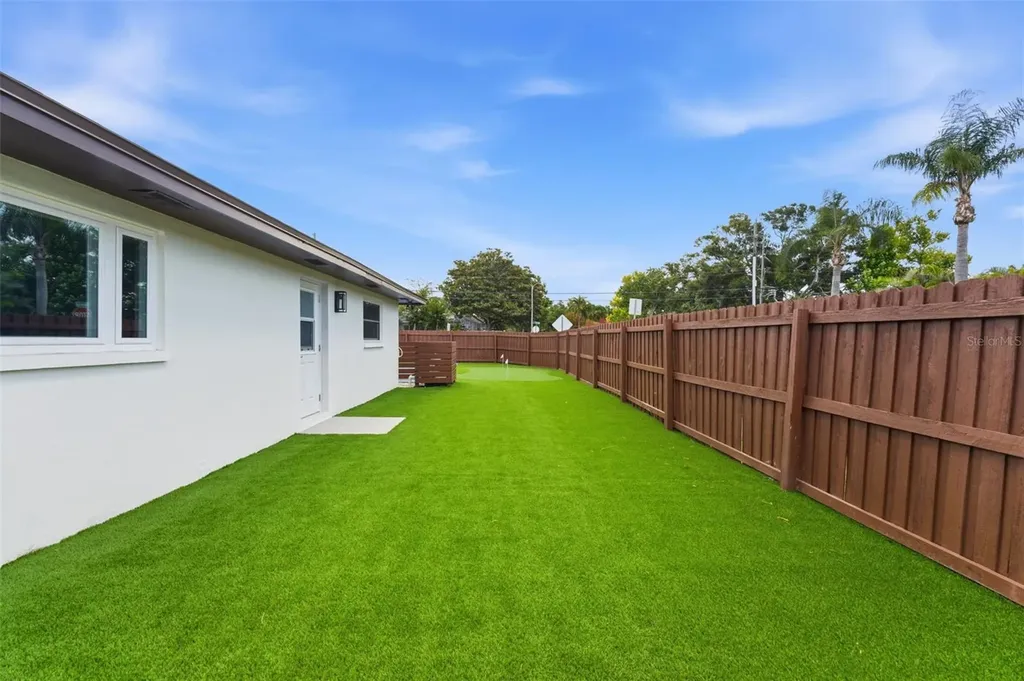 10711 Frances Lane Largo FL 33774