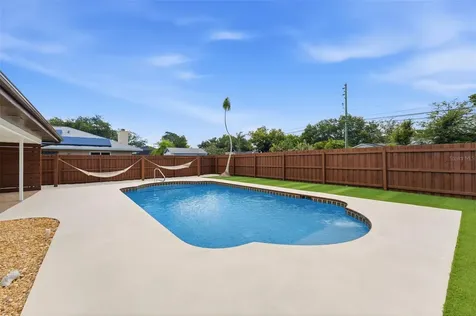 10711 Francis Lane Largo FL 33774