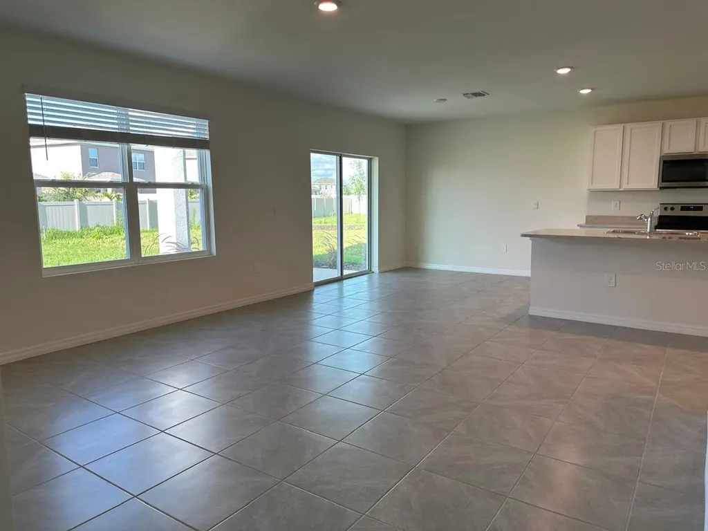 12760 Lateral Root Drive Sarasota FL 34238