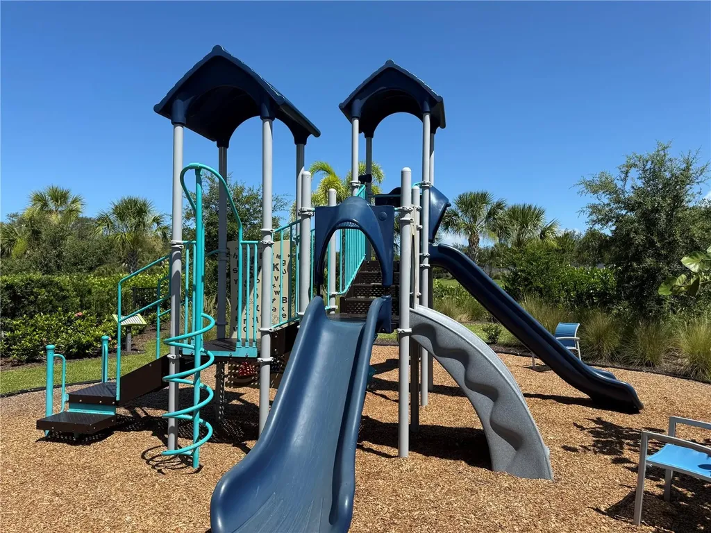12760 Lateral Root Drive Sarasota FL 34238