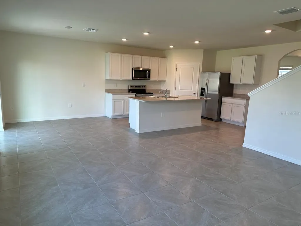 12760 Lateral Root Drive Sarasota FL 34238