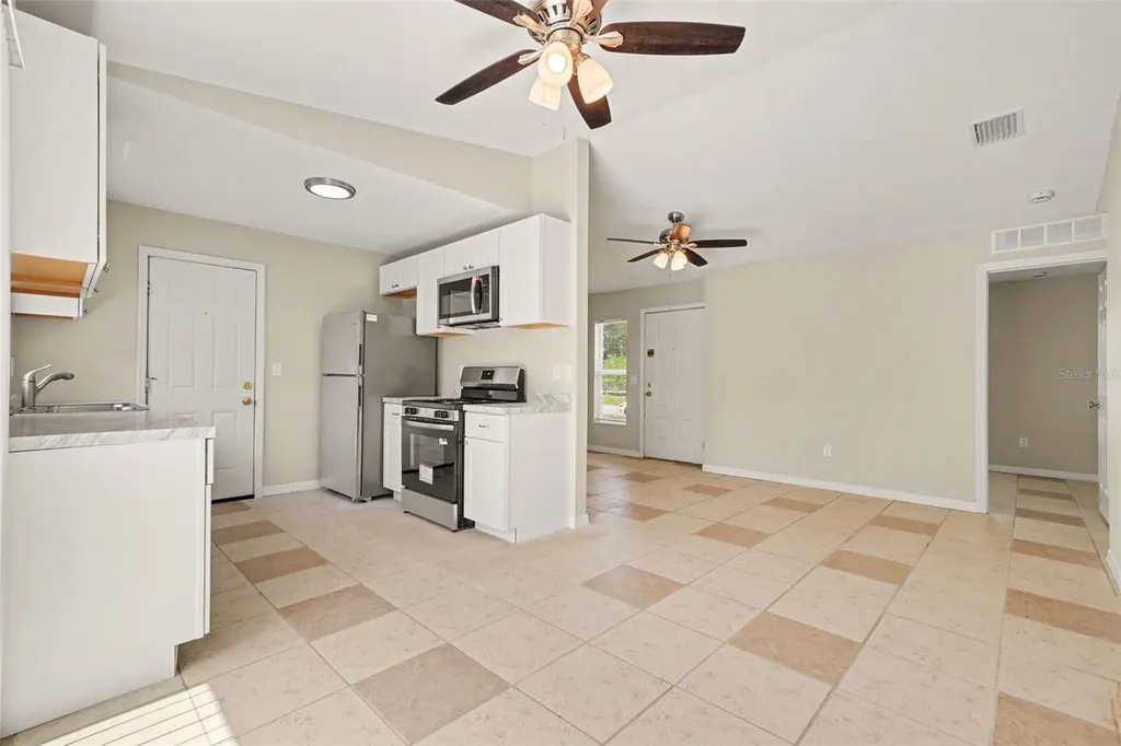 1224 Oak Valley Drive Seffner FL 33584