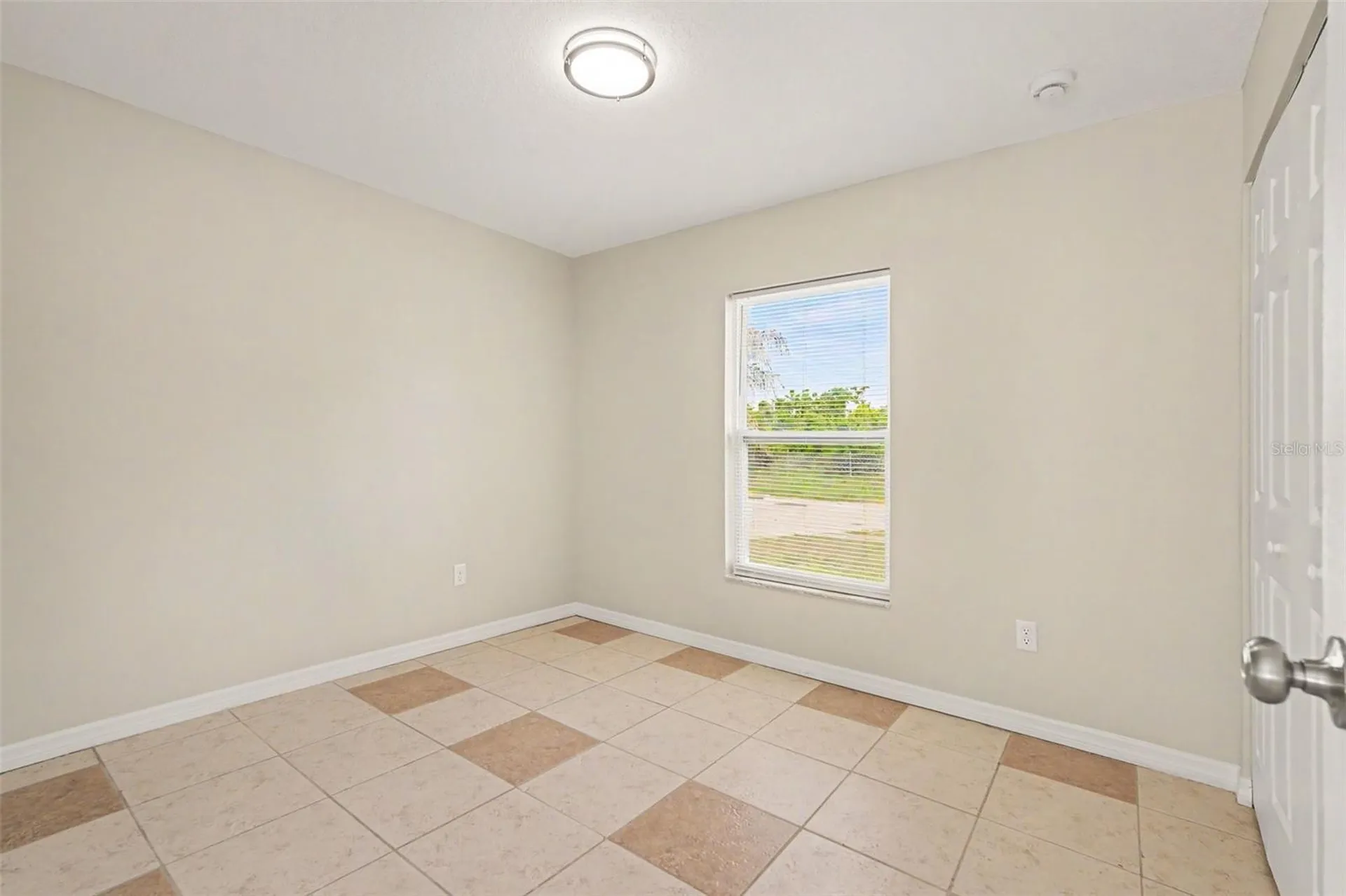 1224 Oak Valley Drive Seffner FL 33584