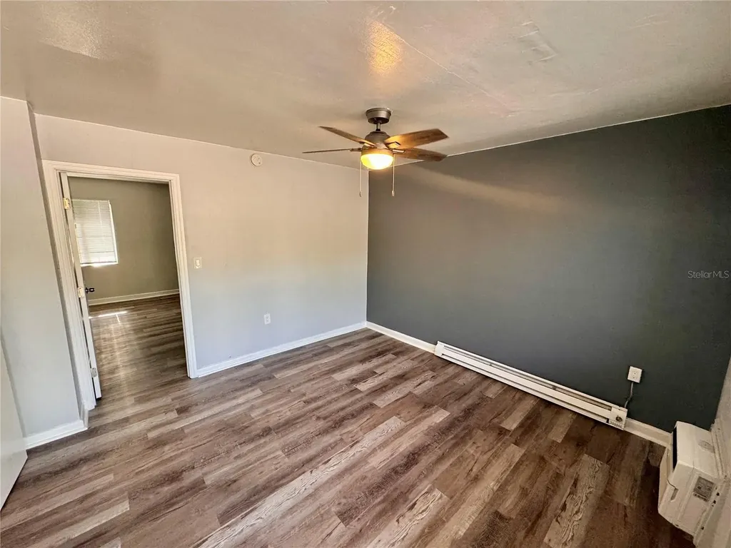 2318 4th Street S St Petersburg FL 33705