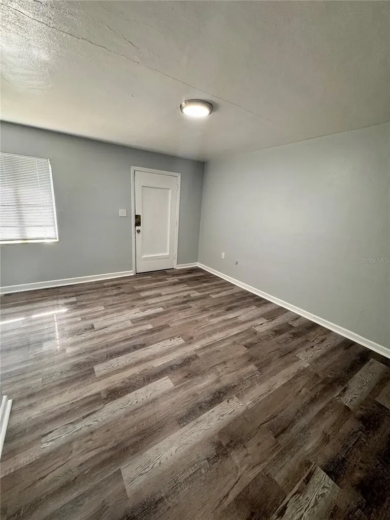 2318 4th Street S St Petersburg FL 33705