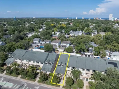 819 Highland Street N St Petersburg FL 33701