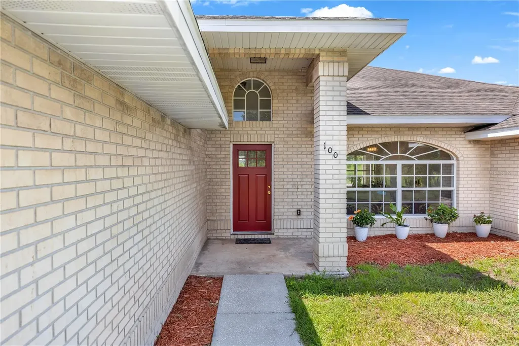 1005 Whispring Creek Way Osteen FL 32764