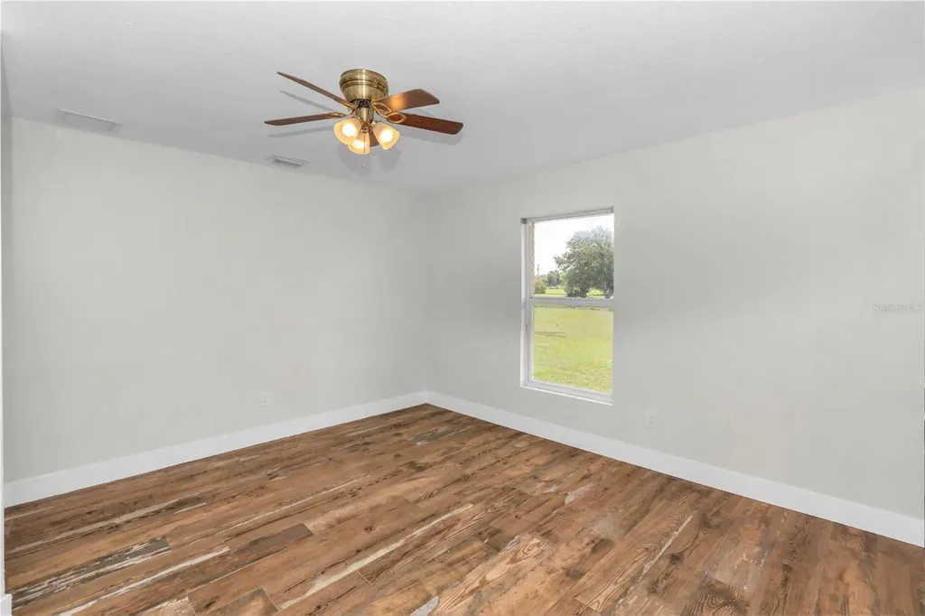 1005 Whispring Creek Way Osteen FL 32764