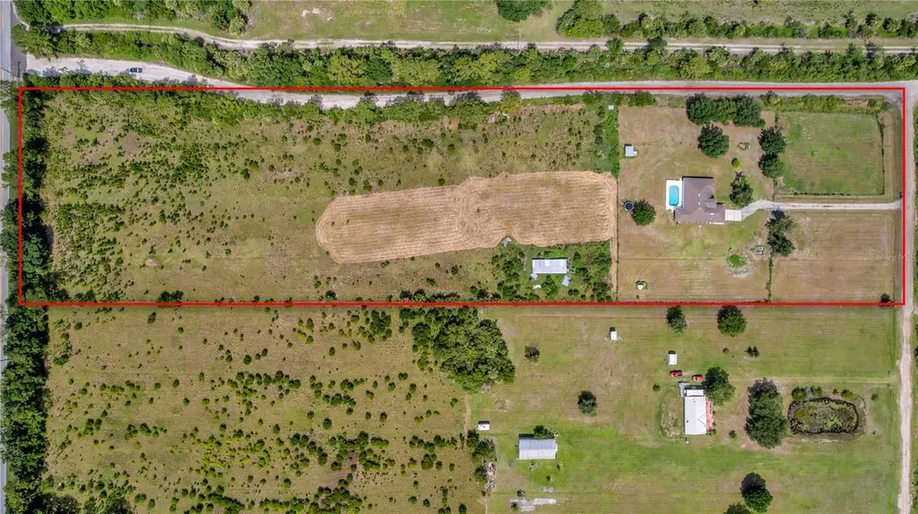 1005 Whispring Creek Way Osteen FL 32764