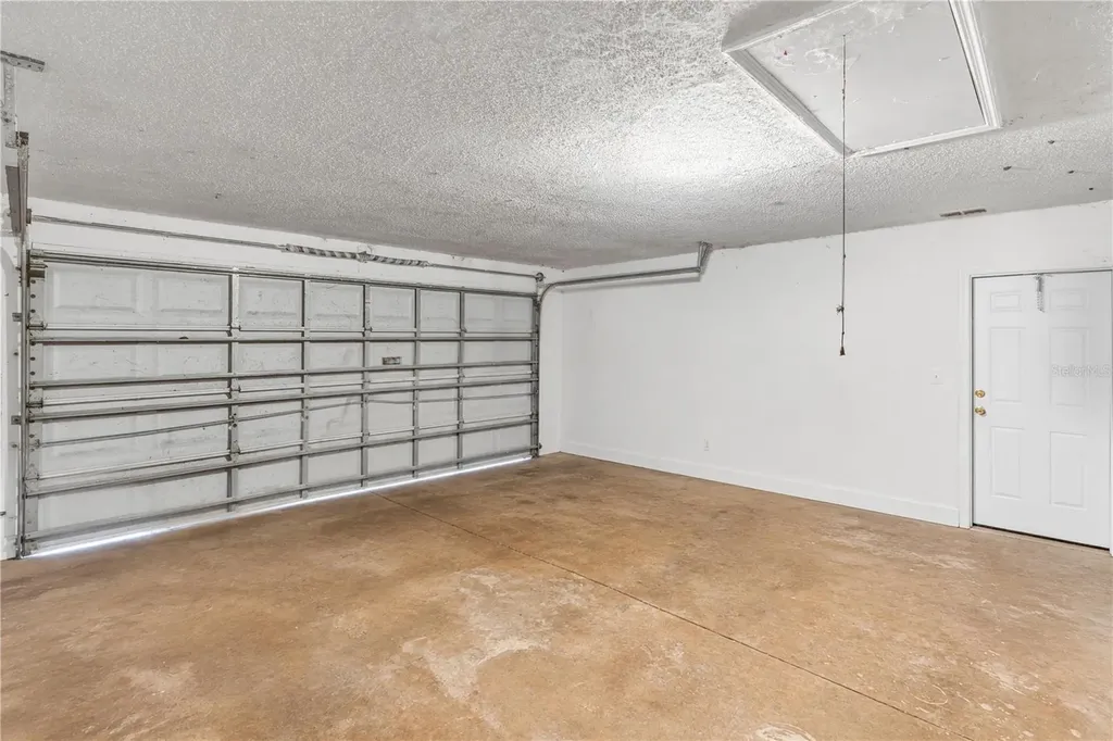1005 Whispring Creek Way Osteen FL 32764