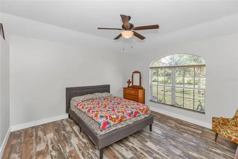 1005 Whispring Creek Way Osteen FL 32764