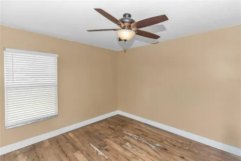 1005 Whispring Creek Way Osteen FL 32764