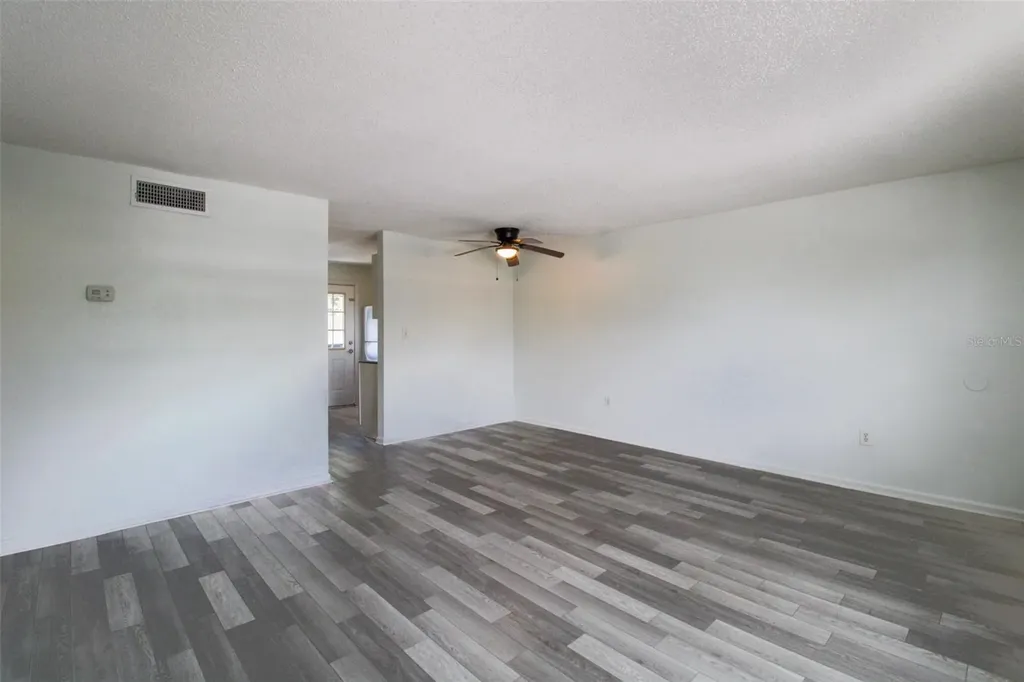 201 Poinsettia Pine Court Tampa FL 33612