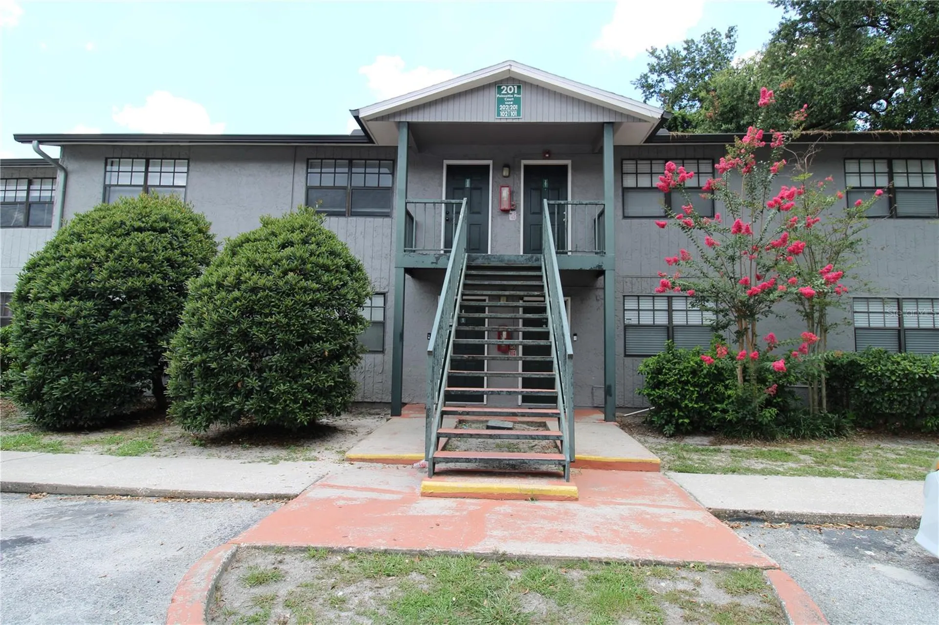 201 Poinsettia Pine Court Tampa FL 33612