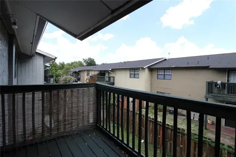 201 Poinsettia Pine Court Tampa FL 33612