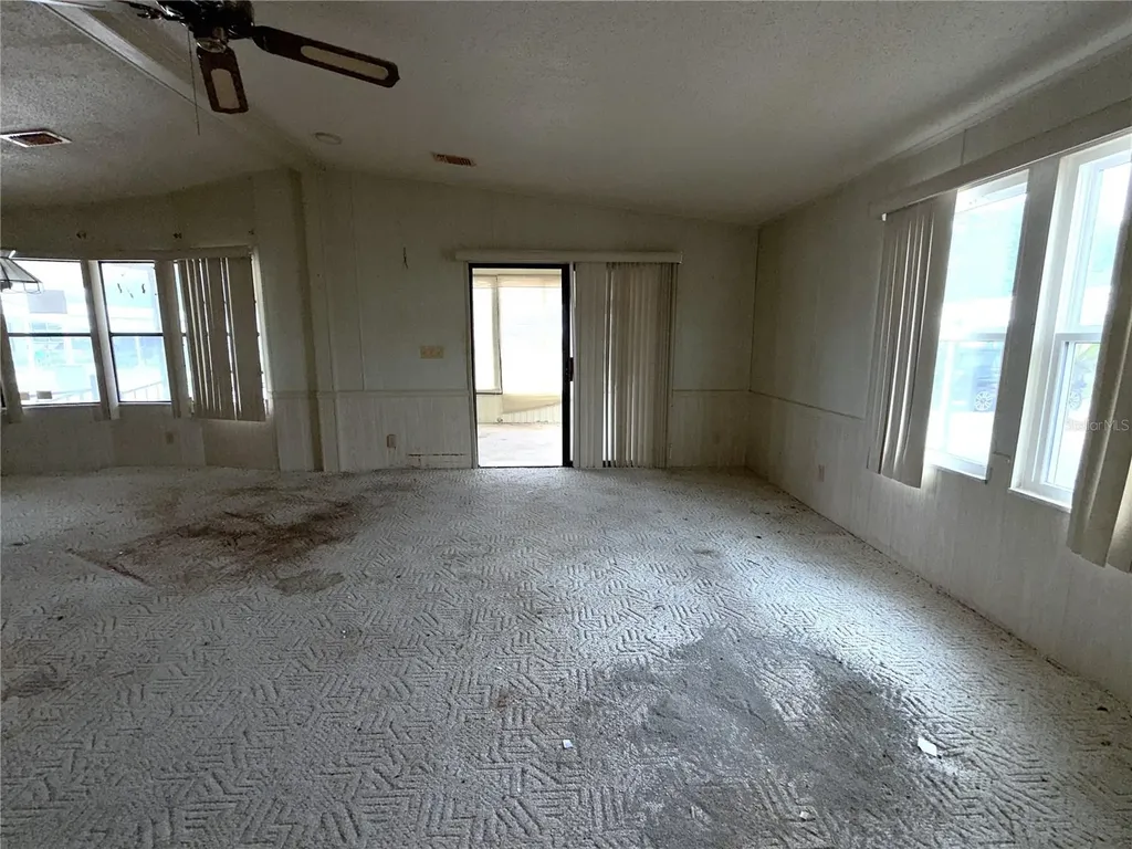 35044 Mcculloughs Leap Zephyrhills FL 33541