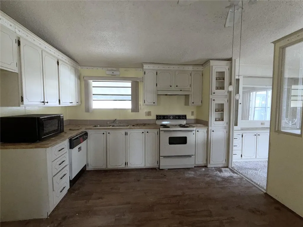 35044 Mcculloughs Leap Zephyrhills FL 33541