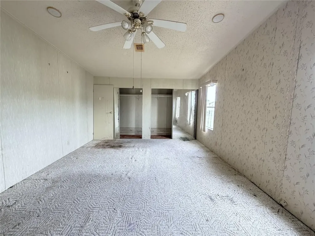 35044 Mcculloughs Leap Zephyrhills FL 33541