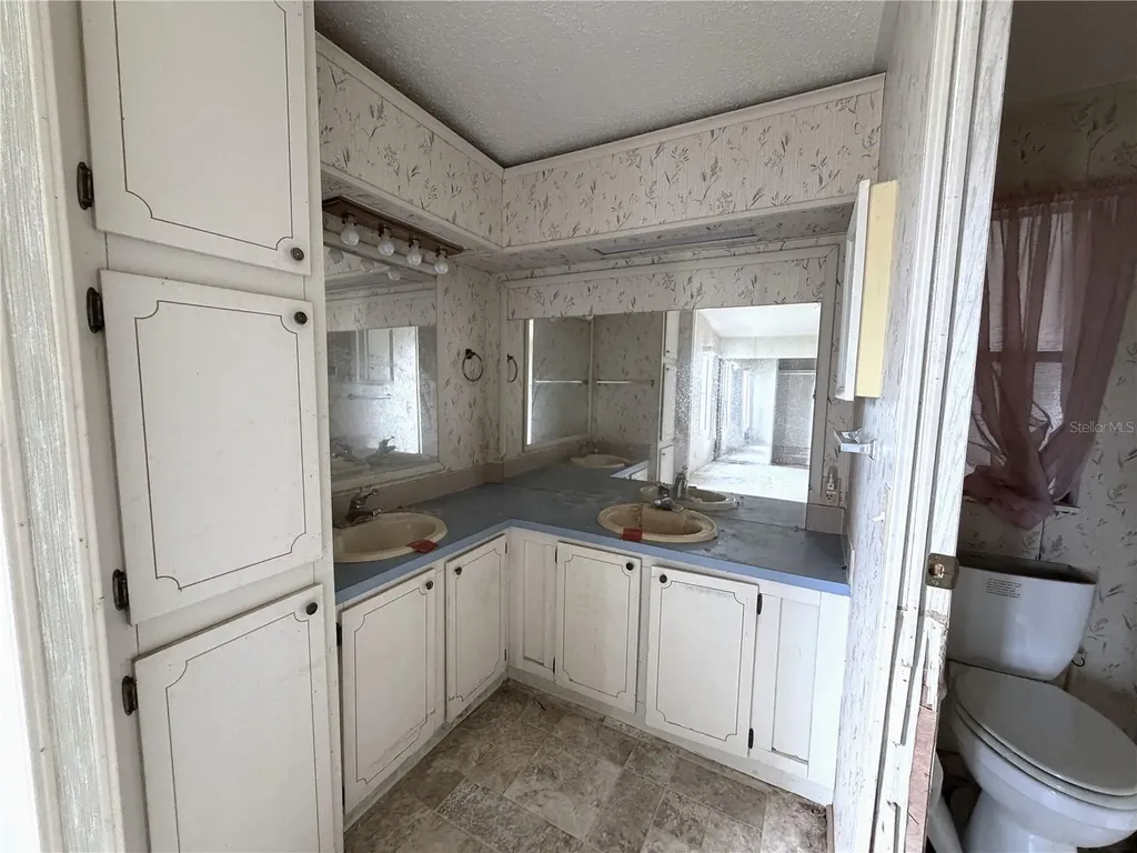 35044 Mcculloughs Leap Zephyrhills FL 33541