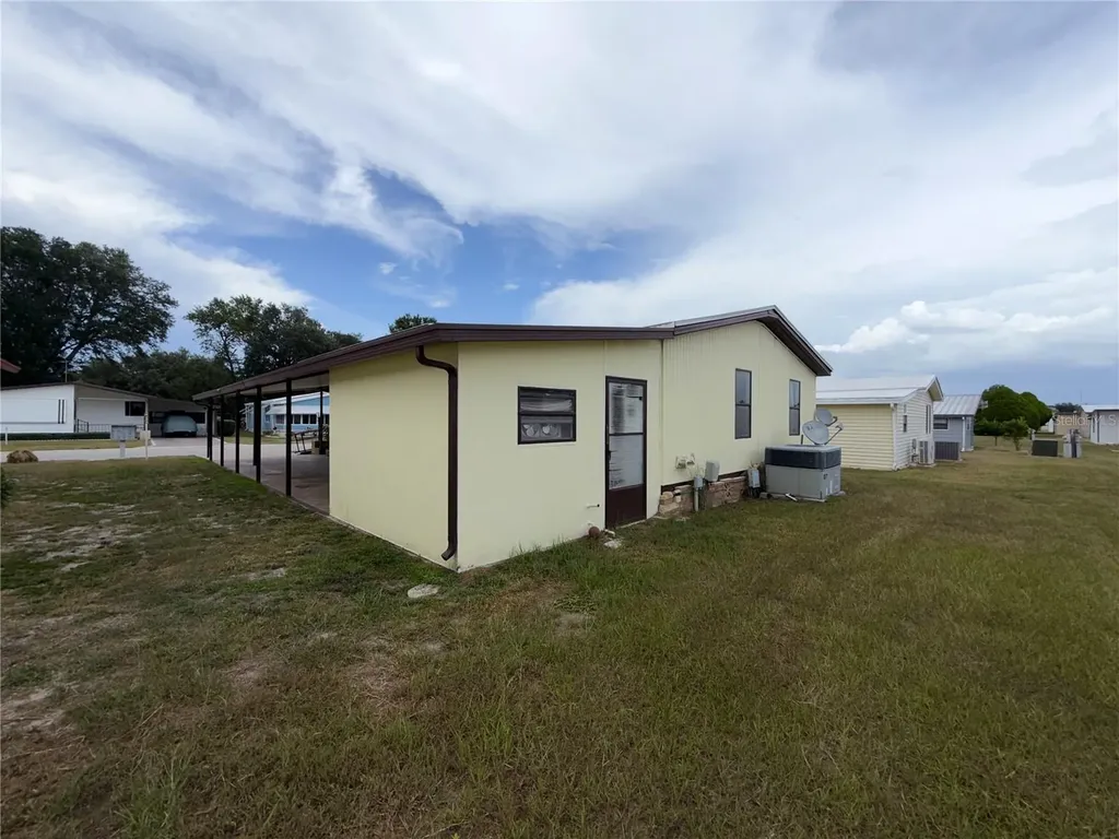 35044 Mcculloughs Leap Zephyrhills FL 33541