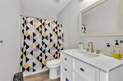 1652 Algonkin Loop Orlando FL 32828