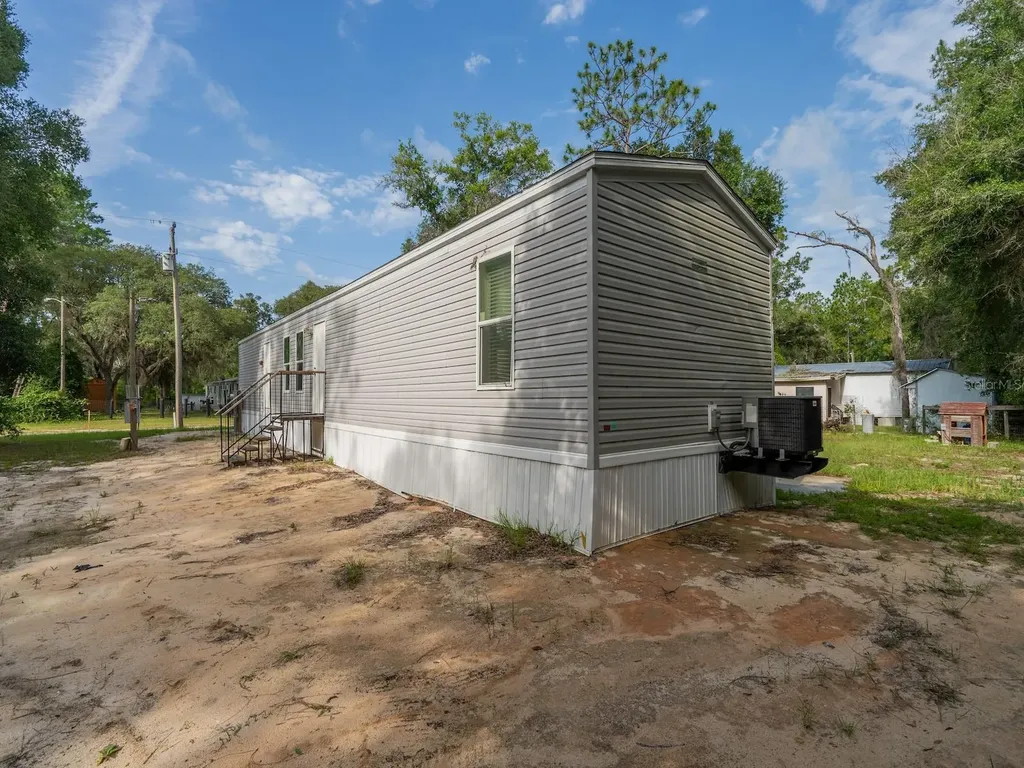 14585 NE 149th Lane Fort Mc Coy FL 32134
