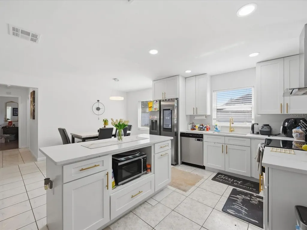 5275 Signal Hill Road Orlando FL 32808