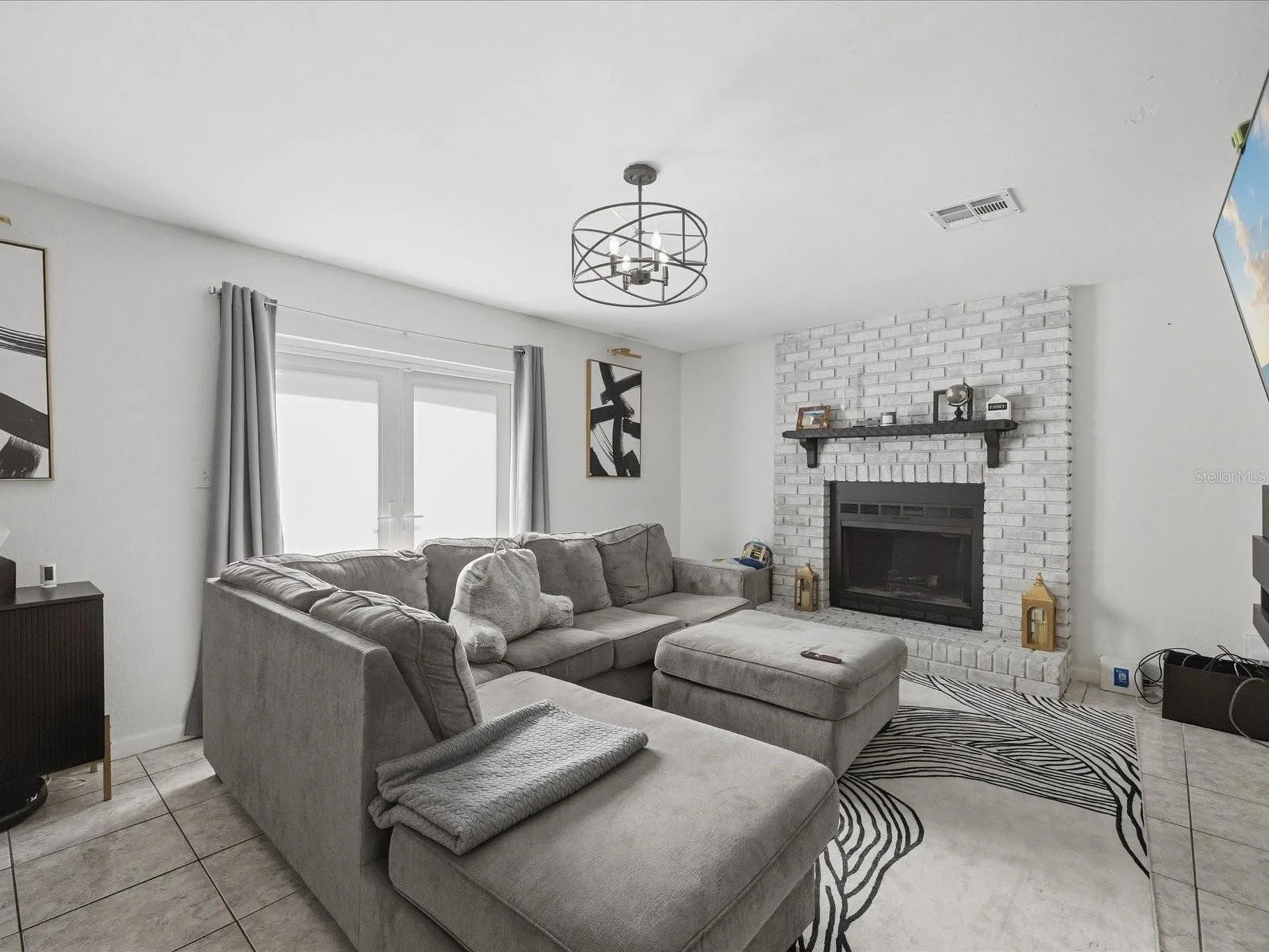 5275 Signal Hill Road Orlando FL 32808