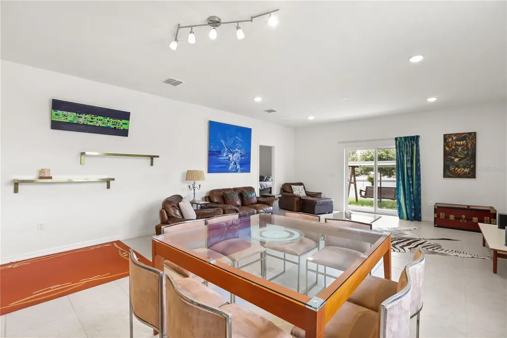 1580 Blue Lagoon Circle Mascotte FL 34753
