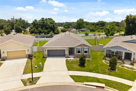 1580 Blue Lagoon Circle Mascotte FL 34753