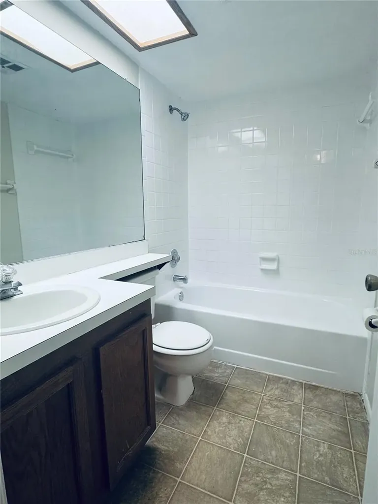 328 Woodlake Wynde Oldsmar FL 34677