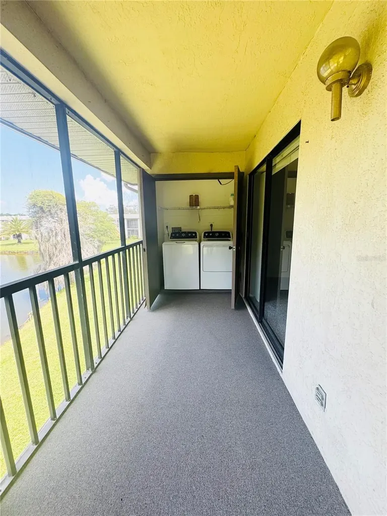 328 Woodlake Wynde Oldsmar FL 34677