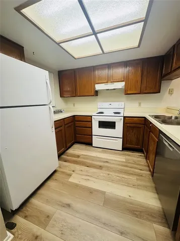 328 Woodlake Wynde Oldsmar FL 34677