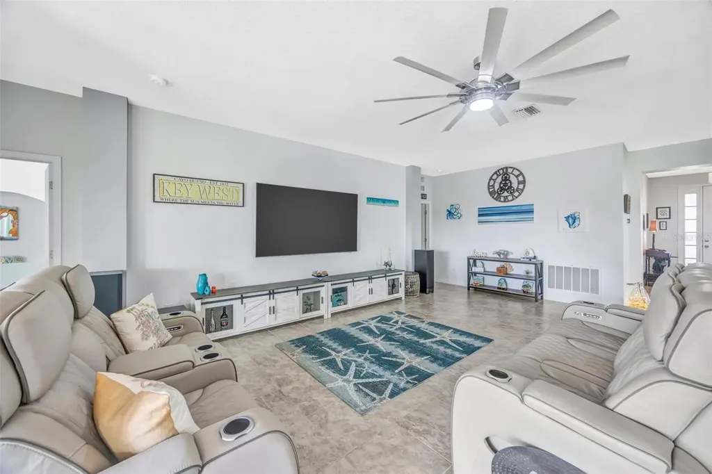 5652 Fisher Glen Loop Wesley Chapel FL 33545