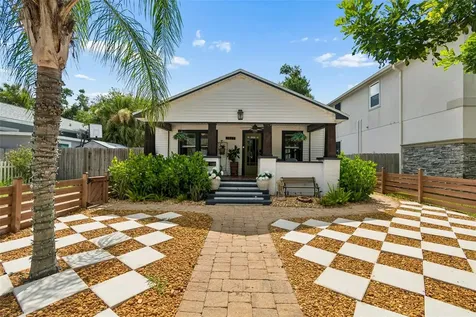 1011 14th Street N St Petersburg FL 33705
