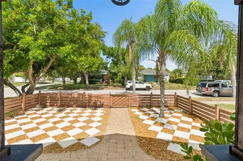 1011 14th Street N St Petersburg FL 33705