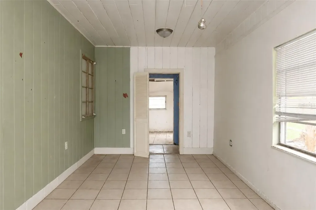 1302 28th Street W Bradenton FL 34205