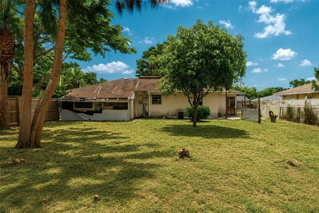 1302 28th Street W Bradenton FL 34205