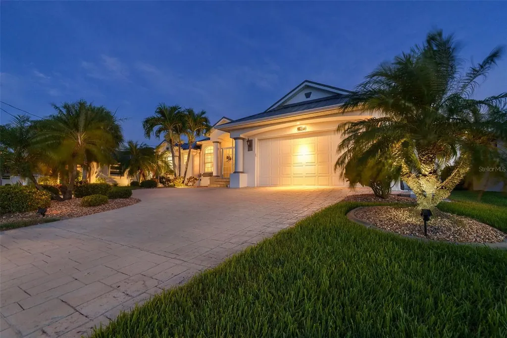 50 Long Meadow Place Rotonda West FL 33947