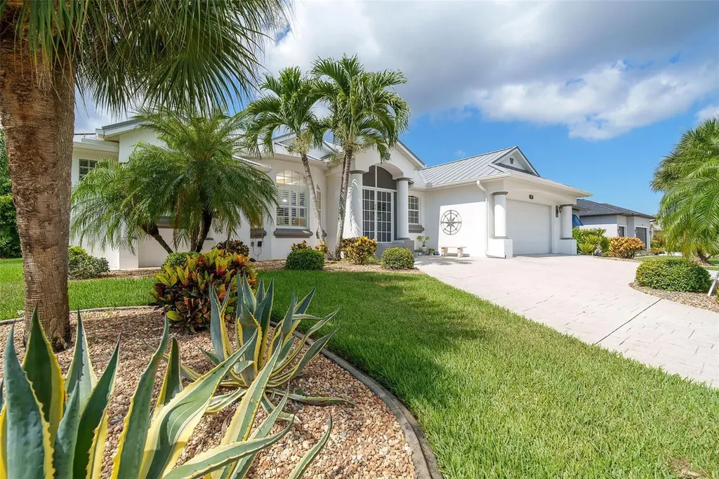 50 Long Meadow Place Rotonda West FL 33947