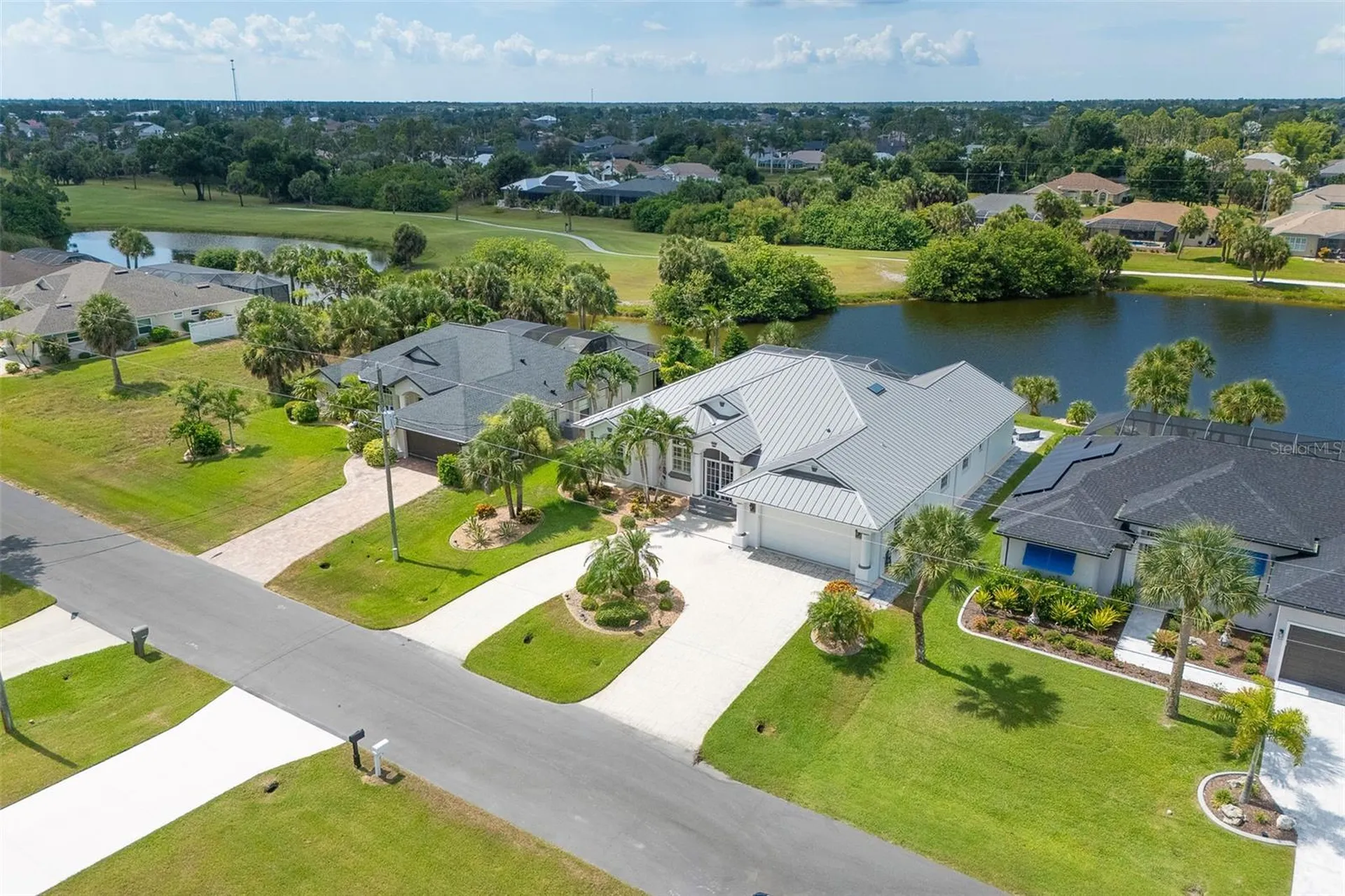 50 Long Meadow Place Rotonda West FL 33947