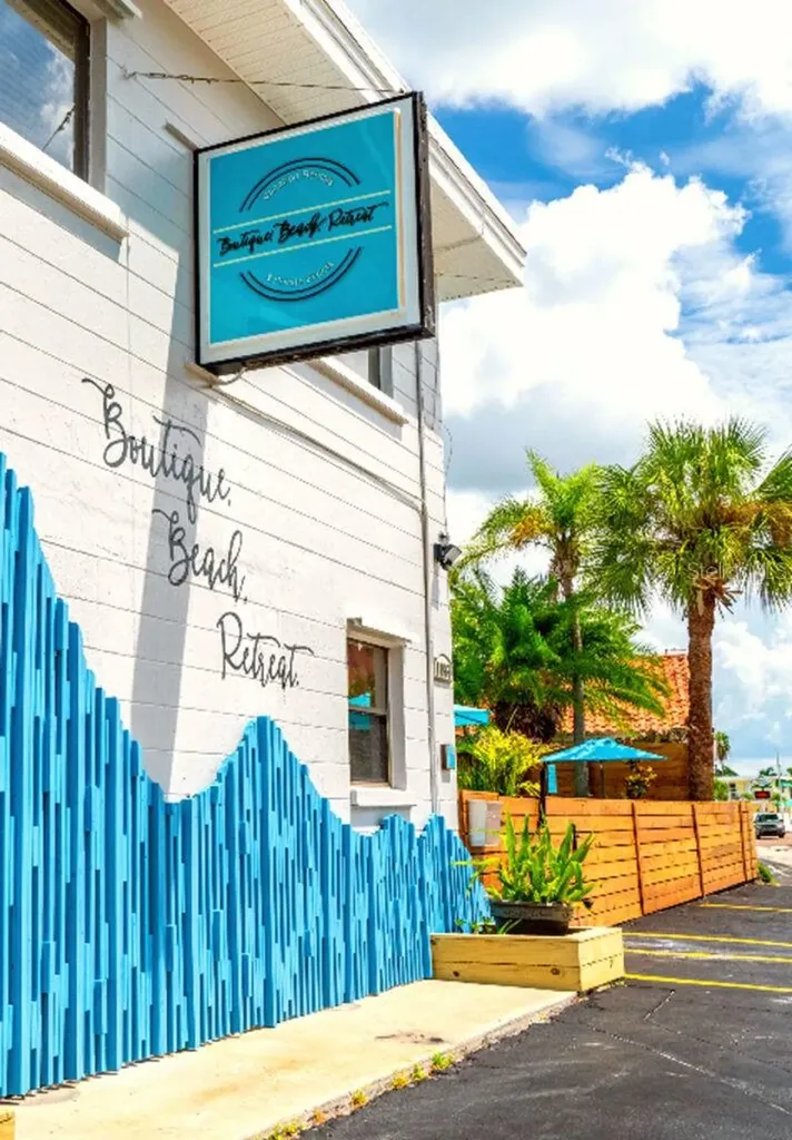 11965 Gulf Boulevard St Petersburg FL 33706